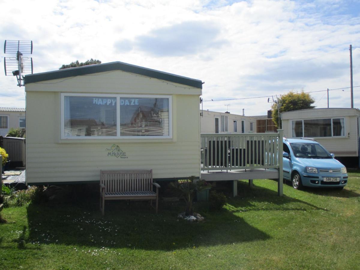 Happydaze Caravan Bacton  Exteriér fotografie